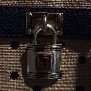 Meet your Posher, Brenda